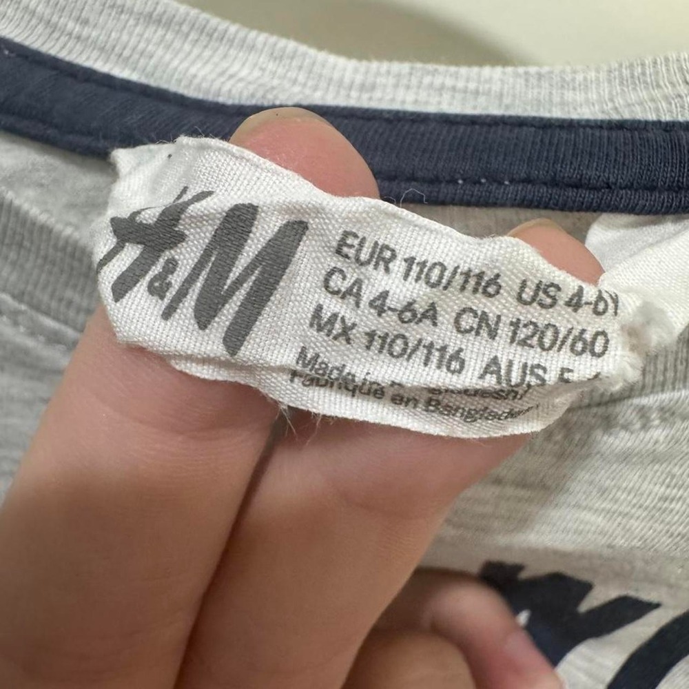 H&M Truly Wild Tee Size 4Y - Picture 2 of 3